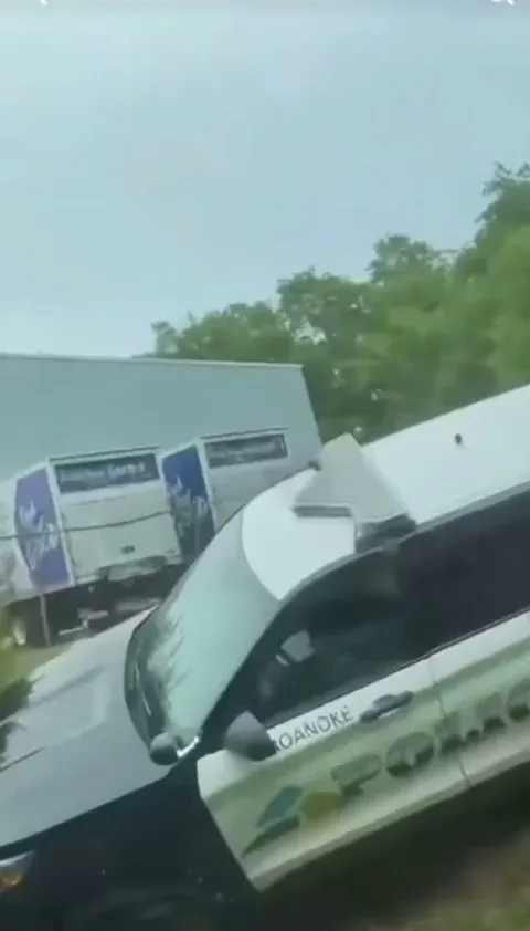 It’s always so sweet when police and the community get together