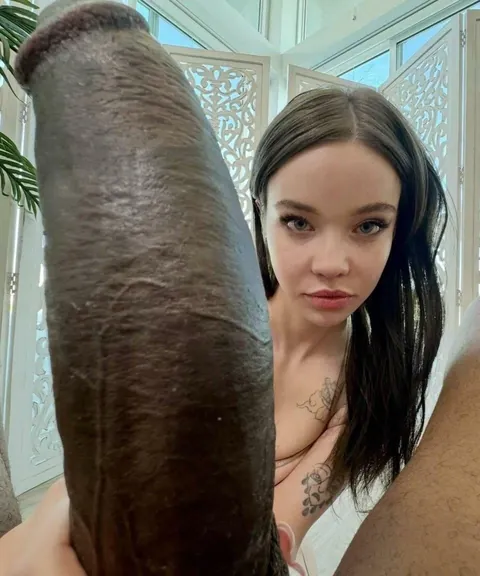 Anyone else high af? 😵‍💫