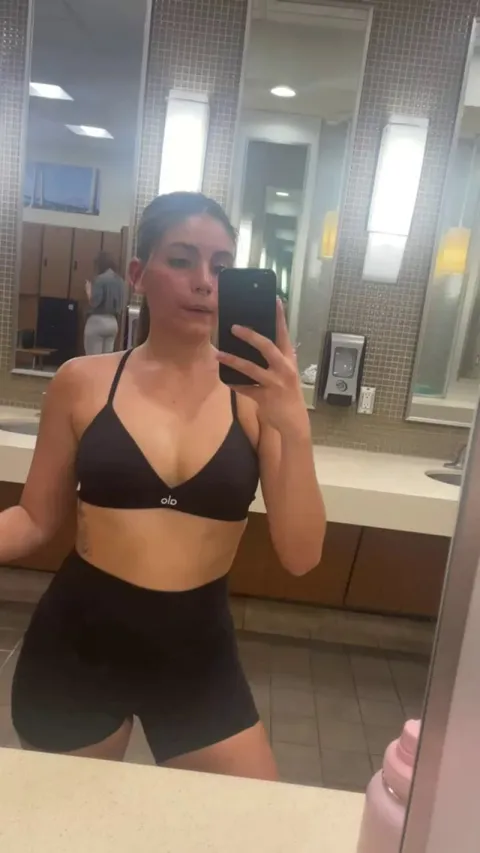 I love being risky at the gym ;)