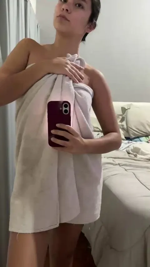 I intentionally drop it to show you my small frame