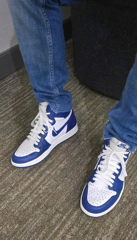 Storm Blues today. Managed to keep these things looking fresh for 10 years now. What's everyone else got on?