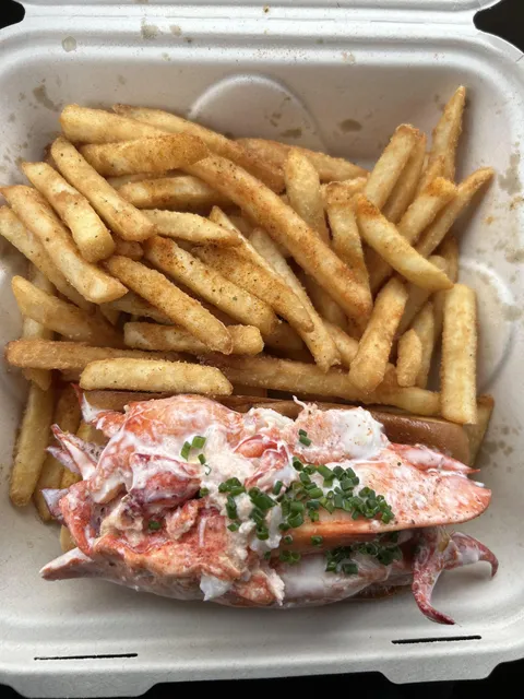 [i ate] a Lobster Roll