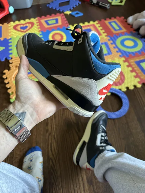 Gonna rock the Rare Air 3’s for my buddy’s memorial service. After 36 years of friendship, he’d want me to look fly