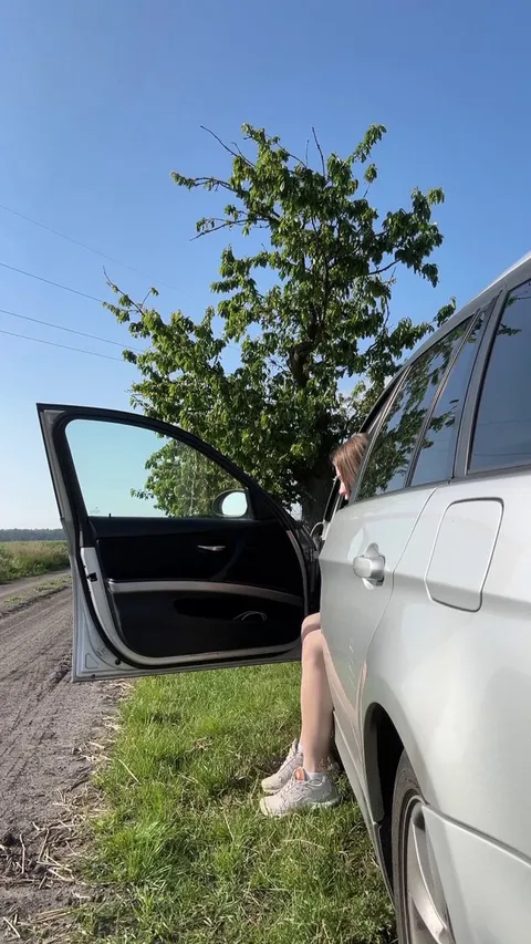 I didn't know that people from passing cars saw everything...