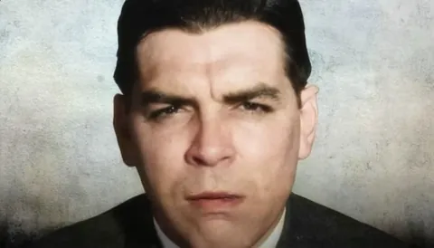 Che Guevara disguising himself to get into Ireland (1965)