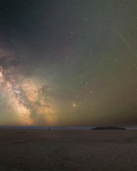 Bioluminescent waves at Long Beach, BC, Canada