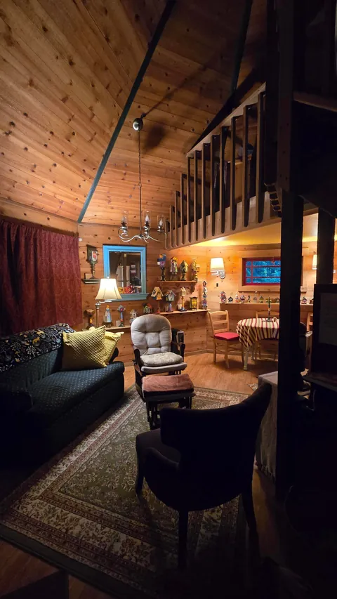 Stayed in a very cozy cabin, even when the power went out.