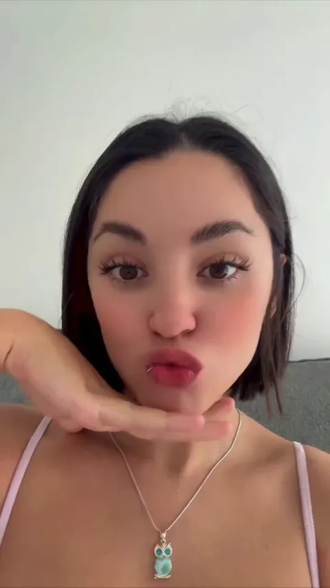 College slut shows off her innocent tits