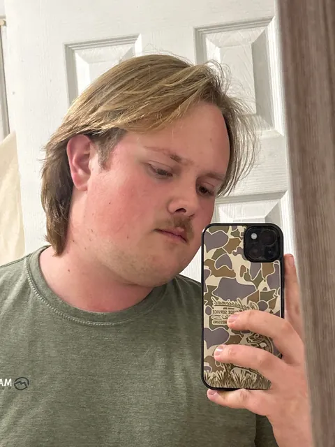 20M plumber from Arkansas Do your worst. Roast me.