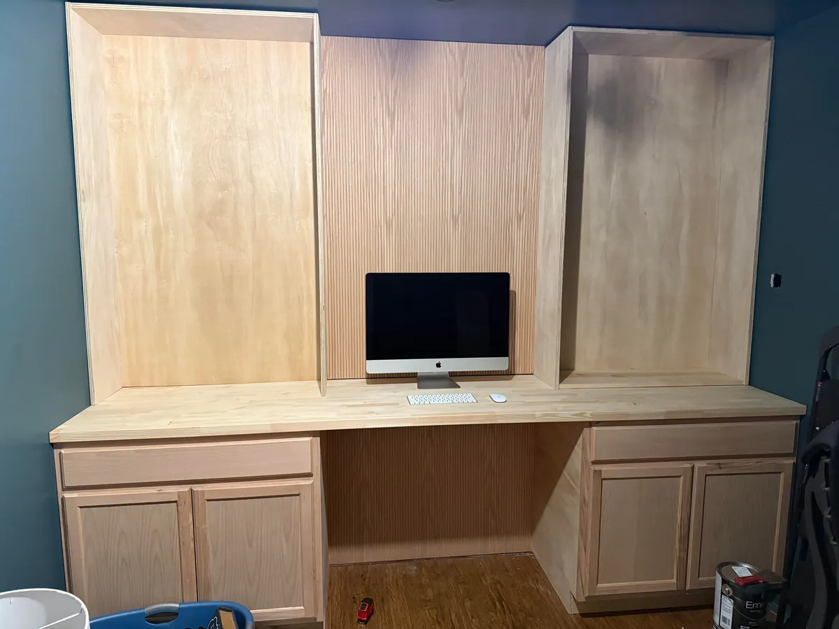 My amazing husband built me these built in bookcases with a desk for Christmas! I’m the dreamer and he’s makes all of my dreams come true! What do you guys think? Will you show him some love?! 