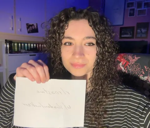 22f from italy - do your worst