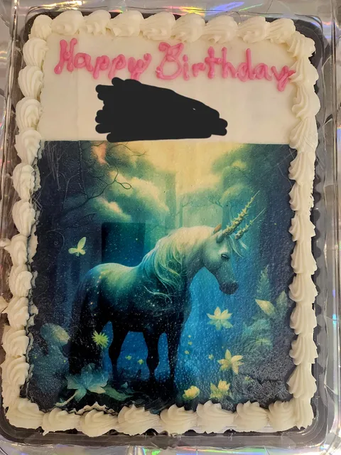 Bakery Used AI to make my daughter's Unicorn cake