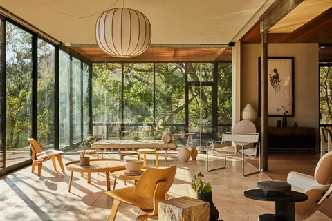 Renovated 1973 modernist residence originally designed by Architect Ray Kappe, La Cañada Flintridge, Los Angeles County, California [1800x1201]