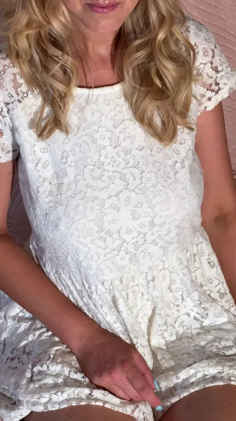 I'm not a fan of the bald look, I prefer to keep my natural bush in book