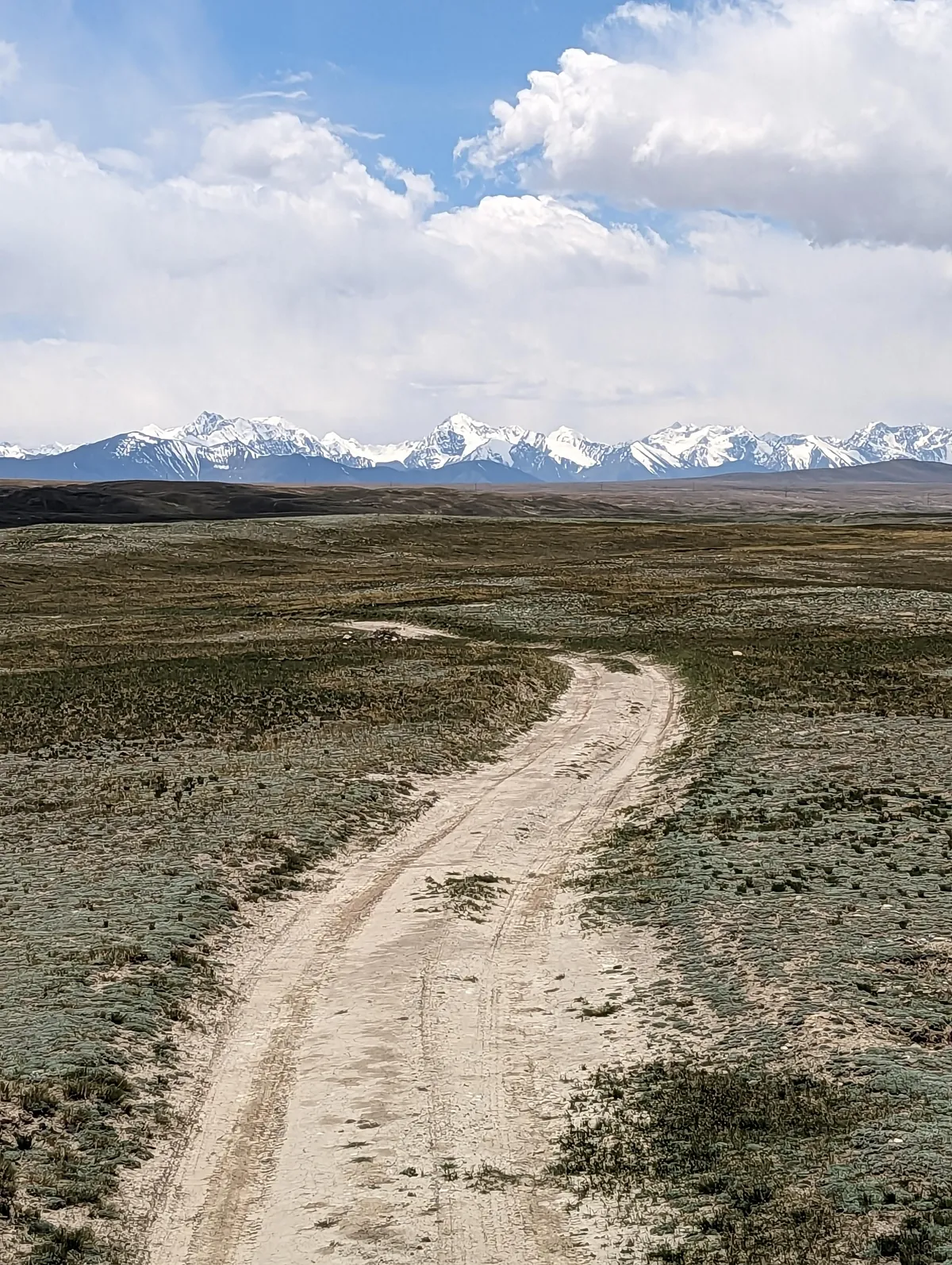 10 days in Kirghizistan with a 4WD