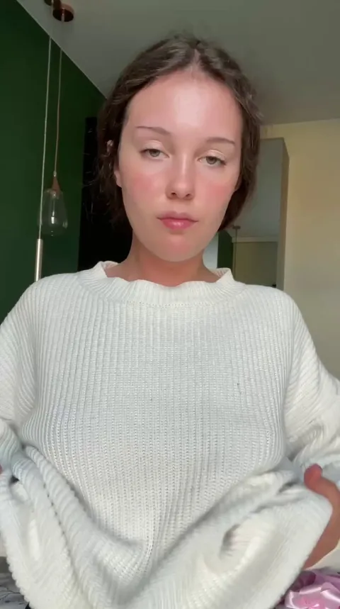 You've never felt anything better than squeezing my boobs