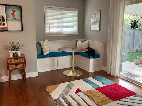 Just shy of a year in our cozy, happy little house ◡̈