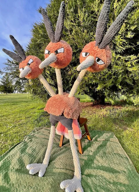I spent 100+ hours making this Dodrio Crochet Sculpture!!