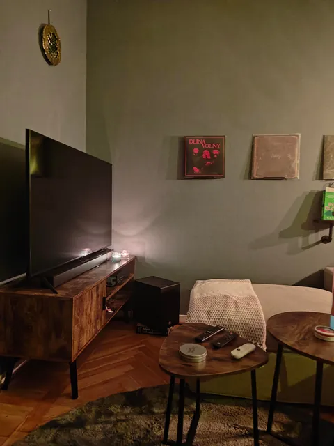 I love what my apartment is becoming! A tour