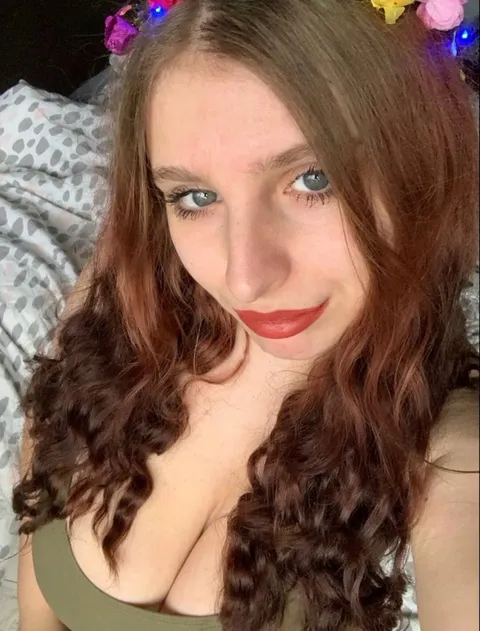 [F18]CUTE OR VERY CUTE?