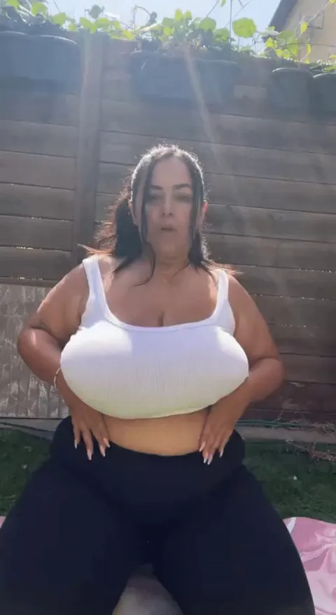 I love flashing under the sun