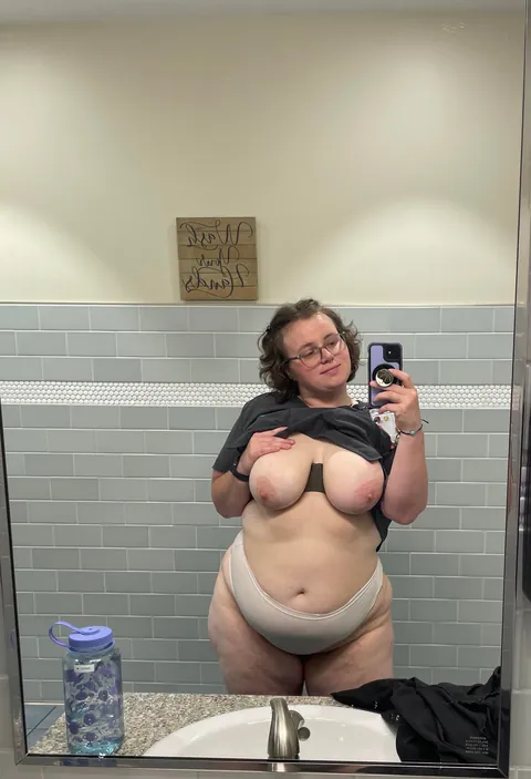 Cum and work with me baby😜