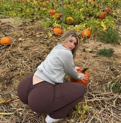 jerked bf off and made him cum for ig sluts, these were his favorites😵‍💫