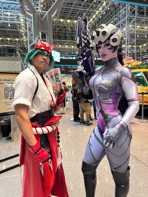 My genderbent Kiriko cosplay I debuted at NYCC yesterday