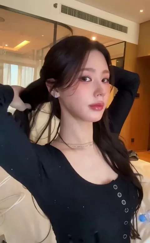 Miyeon - I-DLE