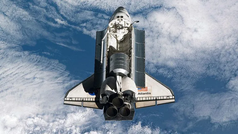 Was the space shuttle the first and last spacecraft capable of returning satellites back to Earth?