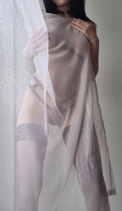 Playing with my boobs is mandatory