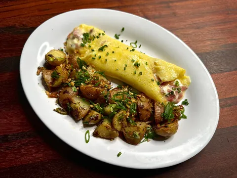 [Homemade] omelette and home fries