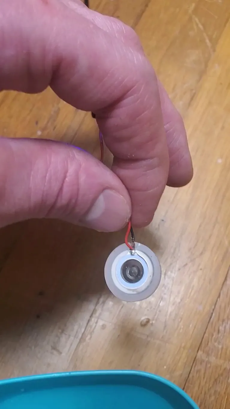 Humidifier module in water.