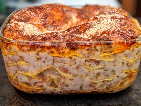 [homemade] tiny lasagna for just 2 people