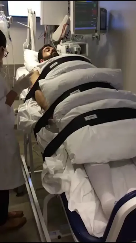 Researchers at the Federal University of Rio de Janeiro have discovered a method to reverse spinal cord injuries and treat several types of disabilities without side effects. The team has been developing this breakthrough treatment for 25 years. (more in the comments)