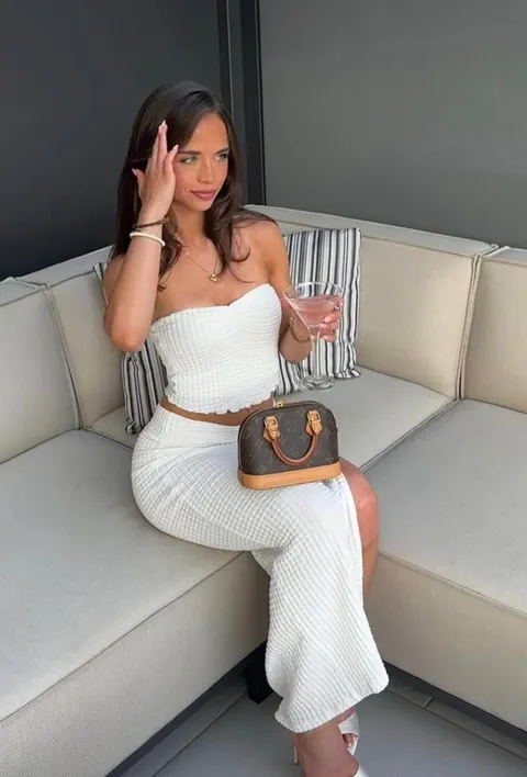 Lucy - which outfit?