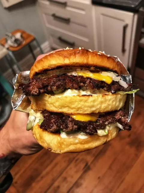 Dry aged “Big Mac” on homemade milk buns