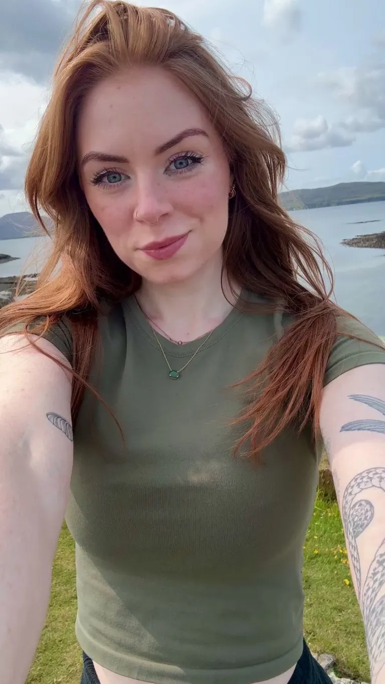 The best way for Gandalf to communicate in the dark: Shadowfax