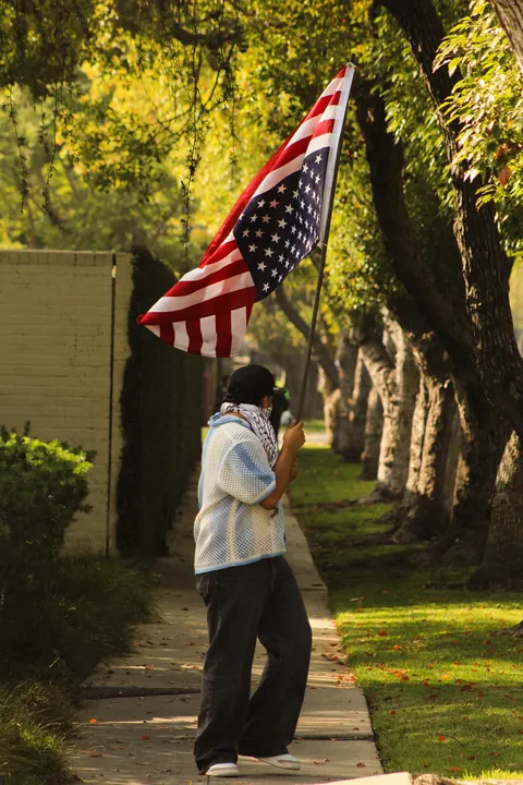 protest outside the LA mayor’s house criticized her compliance with ICE; LAPD came in droves [OC]