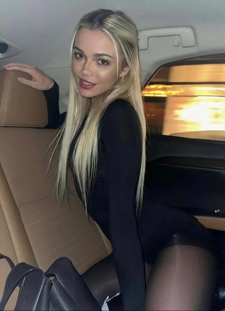 A completely safe album for you betas hopefully you don’t get triggered😈