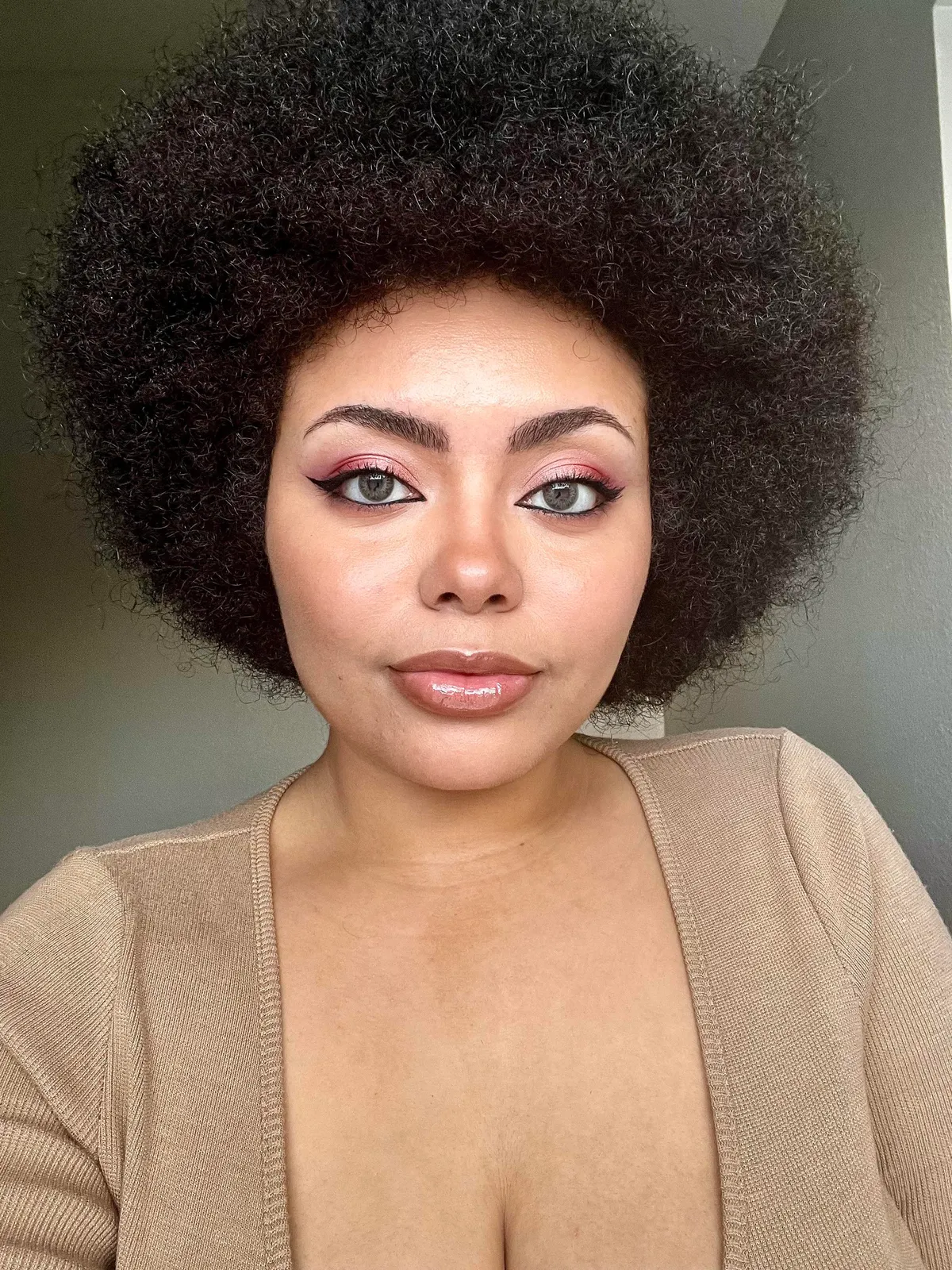 Just a touch of cranberry to start fall 🍂