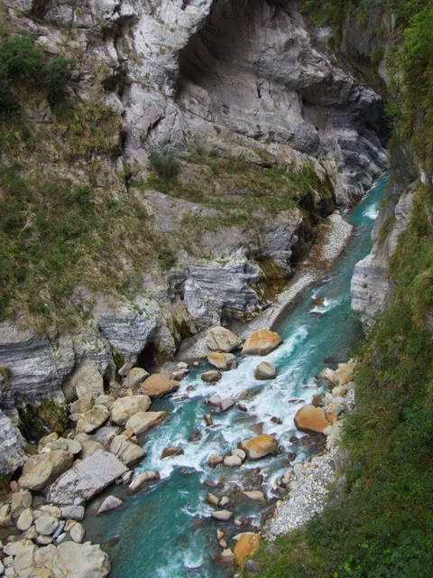 Taroko Gorge, Taiwan [OC] [3643x4857]