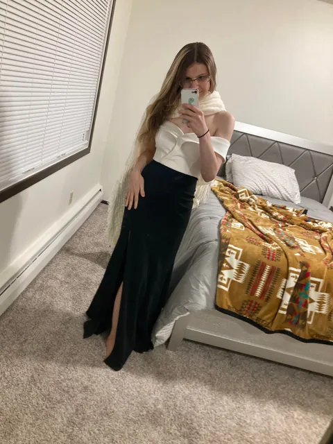 Don’t dress up a lot anymore but went to the opera! 