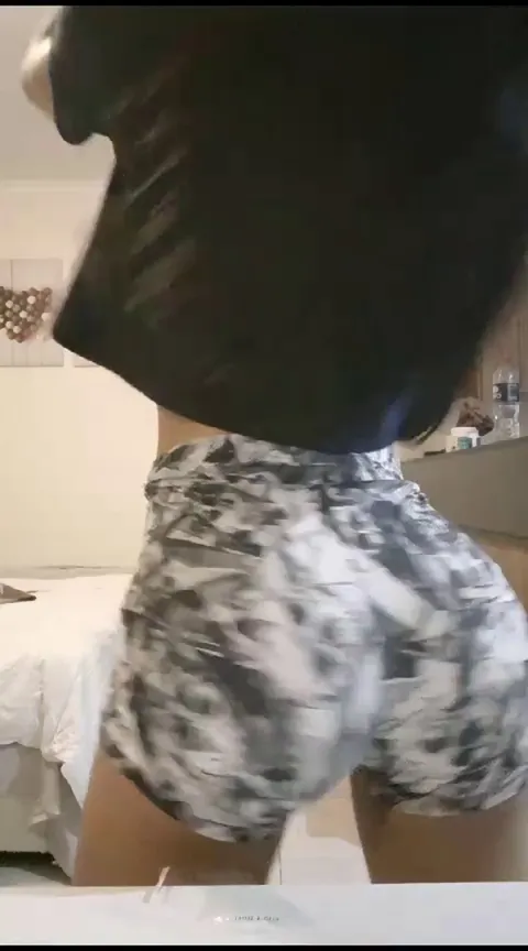 sit down and let me shake it on your cock