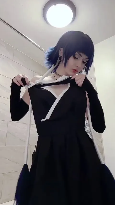 soifon [bleach] (lonelyypluto)