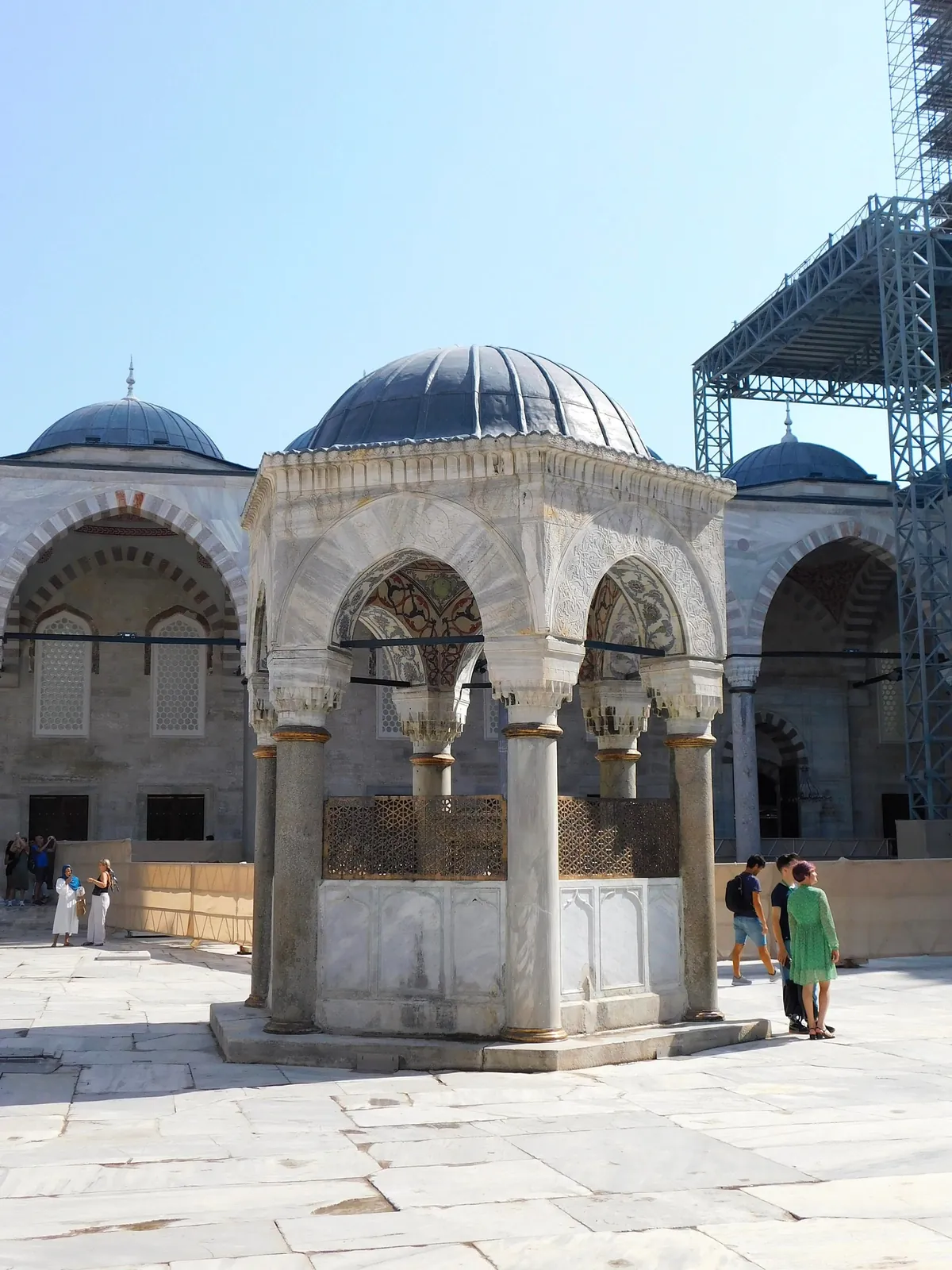 Blue Mosque in Istanbul, Turkey (17th cen.) [OC]