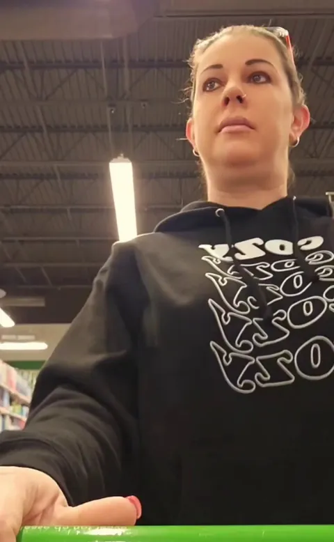 Realmom real big tits