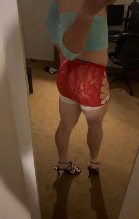 [20] which outfit is your favorite??
