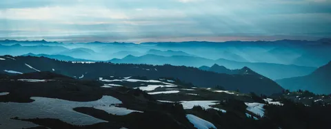 God rays across the cascades, WA [OC][3840x1503]