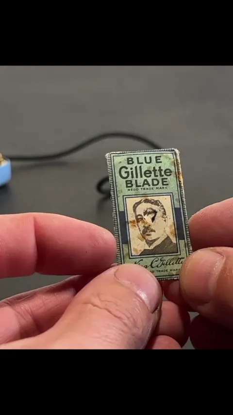 Razor blade sharpener from 1938 by Siemens